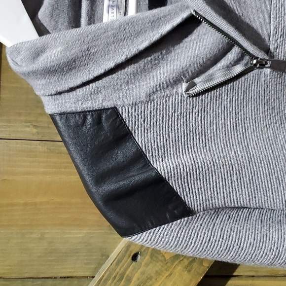 ELEVEN PARIS MENS GRAY PULLOVER SWEATER WITH LEATHER PATCHES SIZE XXL - Picture 3 of 10